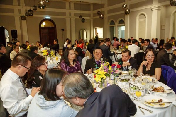 Wedding photograph 345 from Liz and Robert's day at Werribee Park Mansion