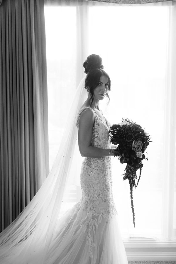 Kaitlyn and Matt's wedding day in Bonnie Brook, frame 022