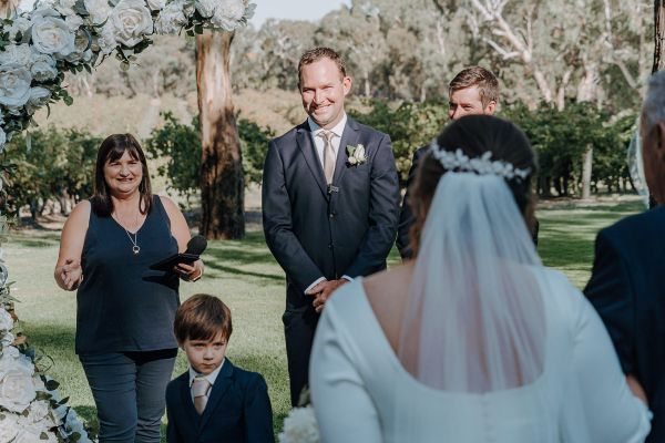 Jacquie and Denham's wedding day in McLaren Flat, frame 040
