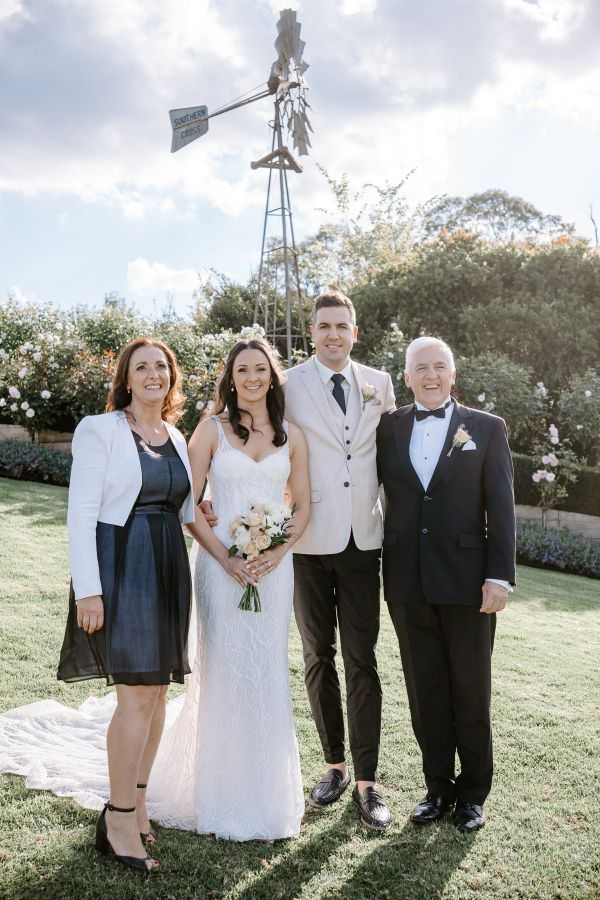 Lauren and Callum's wedding day in Monbulk, frame 058