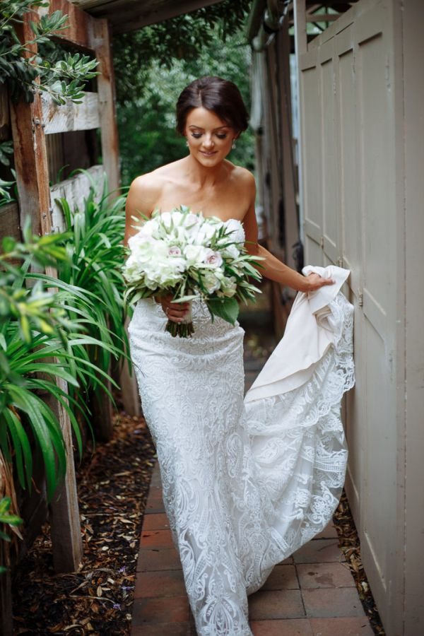 Yolanda and Matt's wedding day in Monbulk, frame 049