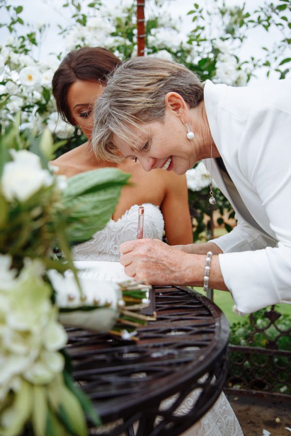 Yolanda and Matt's wedding day in Monbulk, frame 097