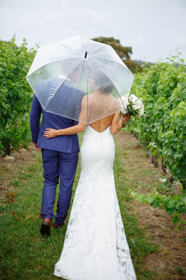 Yolanda and Matt's wedding day in Monbulk, frame 133