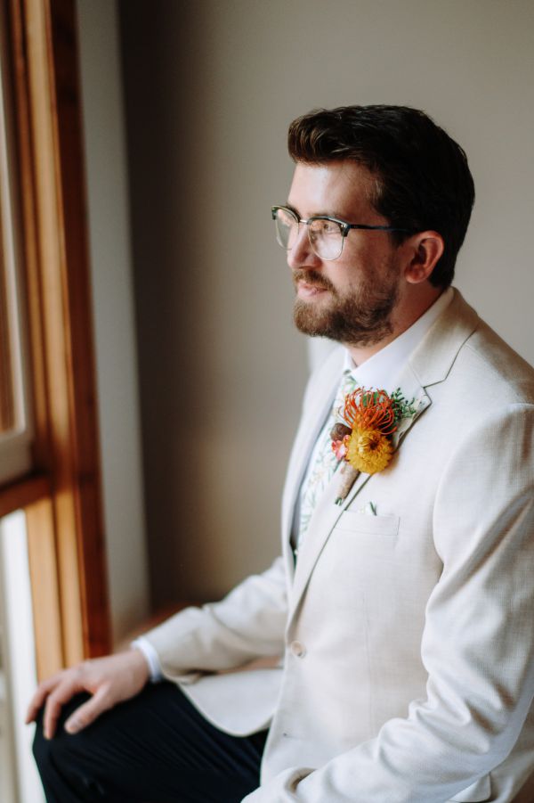 Sarah and Kyle's wedding day in Dixons Creek, frame 010